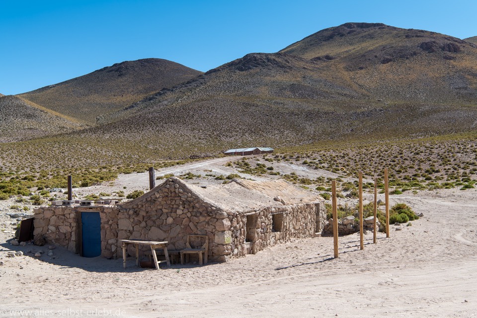 01_D856439_1720