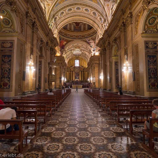 01_GX90192_1720