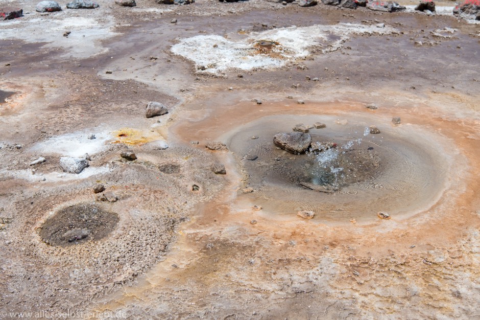  D856351 940