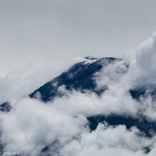 02__D862263_940